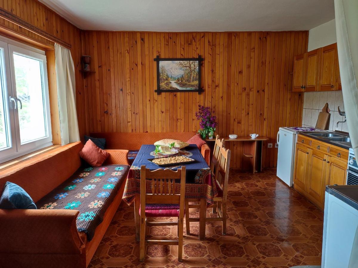 Cemerno Cottage Gacko Zewnętrze zdjęcie
