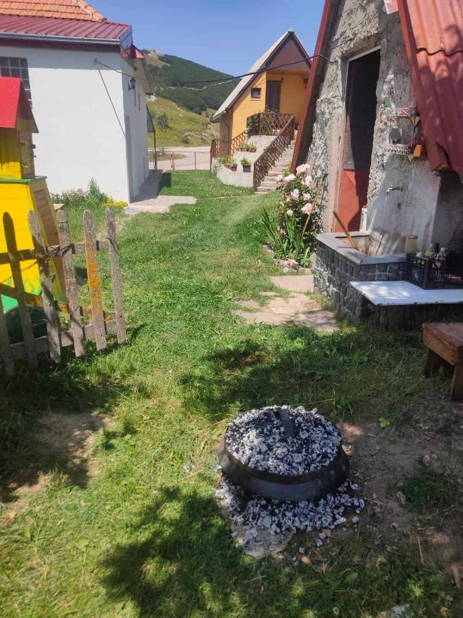 Cemerno Cottage Gacko Zewnętrze zdjęcie